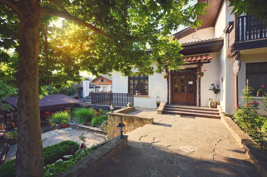Family Hotel Fenerite Gabrovo Ngoại thất bức ảnh
