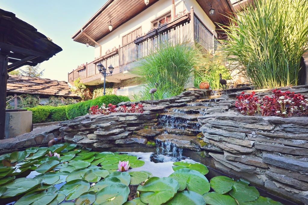 Family Hotel Fenerite Gabrovo Ngoại thất bức ảnh