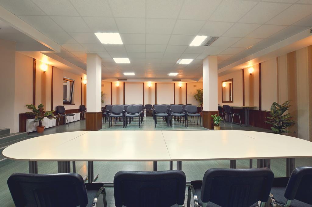 Family Hotel Fenerite Gabrovo Ngoại thất bức ảnh